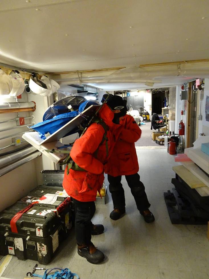 April 2017: Secondary EHT mirror - ready to go. (Photo: Eric Hansen)