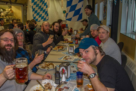 Prost! (Photo: Robert Schwarz)